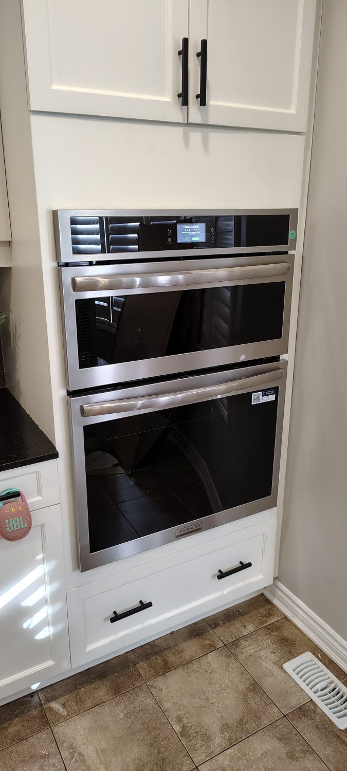 Built-in wall oven and microwave column